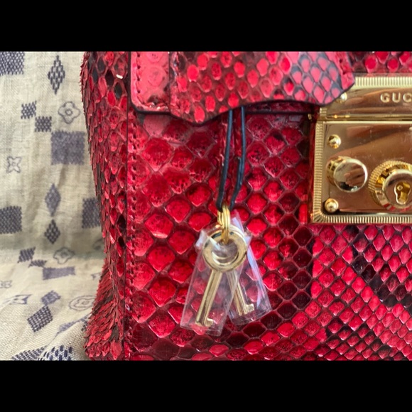 *RARE*Authentic Gucci Padlock Python Mini Backpack - Picture 3 of 15